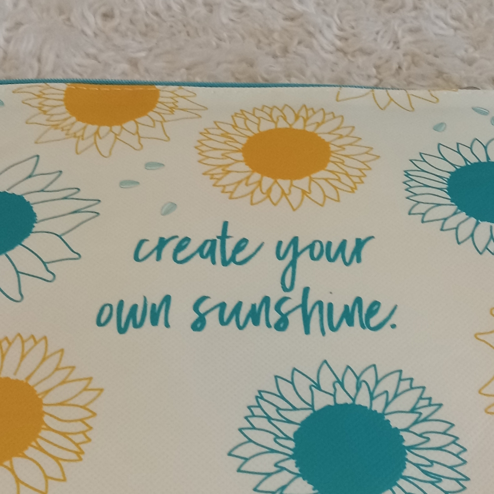 Sunflower Print Pouch - Picture 4 of 10